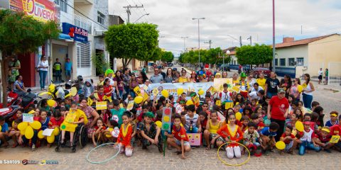 Caminha da E.M.J.G.N em alusão ao Maio Amarelo em Solidão – Foto: João Santos/ Divulgação