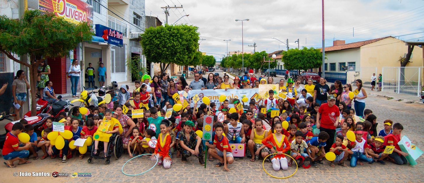 Caminha da E.M.J.G.N em alusão ao Maio Amarelo em Solidão – Foto: João Santos/ Divulgação