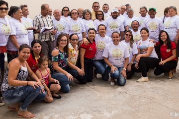 Prefeitura de Solidão realiza entrega do fardamento aos idosos do Projeto SCFV