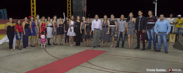 Equipe do CRAS e CREAS juntos ao Prefeito Djalma Alves