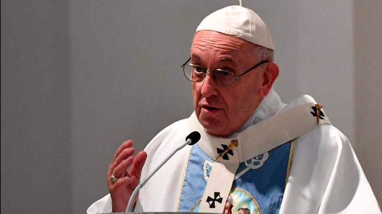 Papa Francisco pede solução 'justa e pacífica' para crise da Venezuela