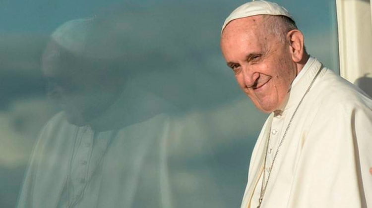 É jovem e tem tatuagens? O Papa tem uma pergunta para você