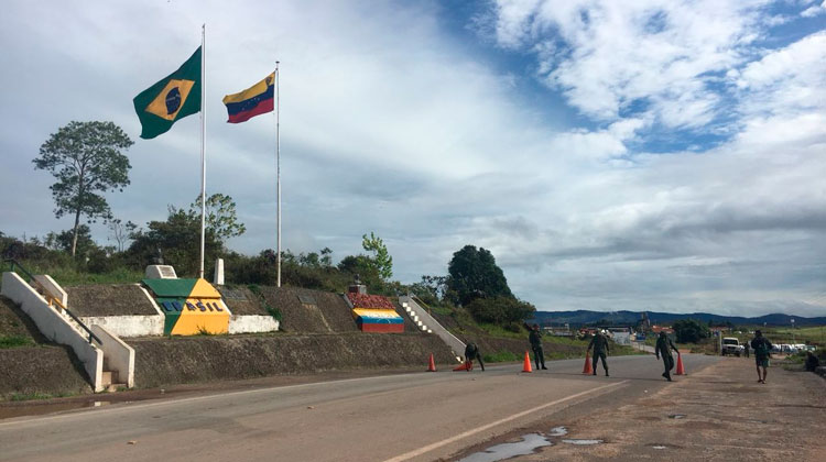 Governo mantém plano de ajuda para Venezuela apesar da fronteira fechada