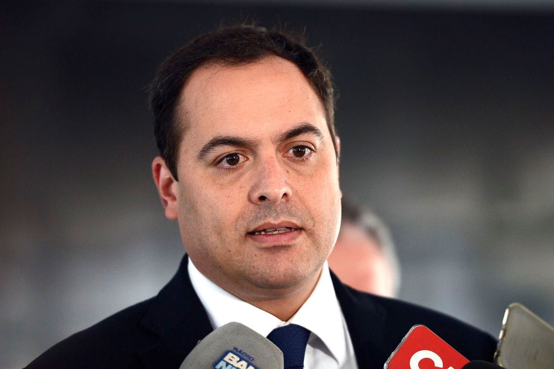 Paulo Câmara diz que nova Previdência precisar ser 'bem analisada'