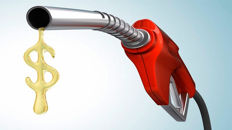 Petrobras aumenta preço da gasolina em 1,57%