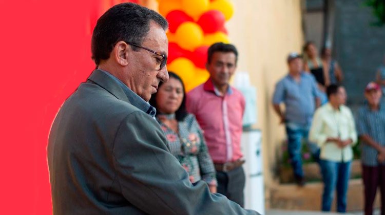 Prefeito Djalma Alves admite existência de fogo amigo dentro do bloco governista