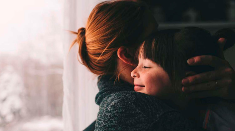 Você sabia que ouvir a voz da mãe ao telefone se assemelha a um abraço?