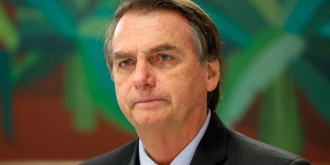 Bolsonaro defende Lava Jato da Educação: 'há algo de muito errado'