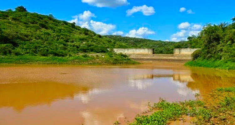 Barragem Nossa Senhora de Lourdes, a principal fonte hídrica da compesa, hoje com 55% de sua capacidade hídrica total – Foto: João Santos/ S1 Notícias