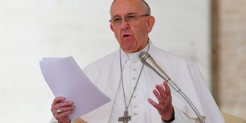 Papa Francisco envia carta a Lula oferecendo 'proximidade espiritual'