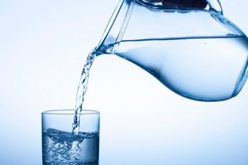 10 sinais de que você não está bebendo água suficiente