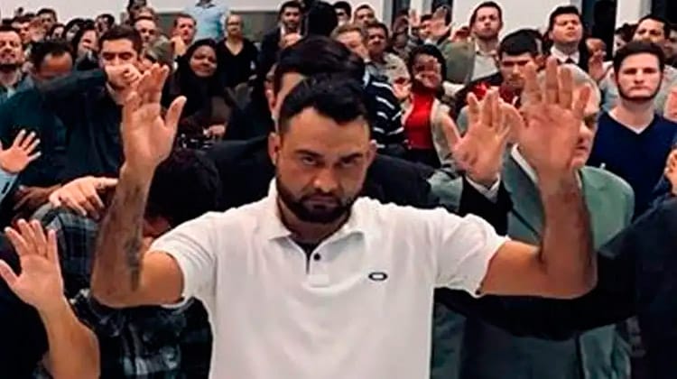 Homem é assassinado após aceitar Jesus em culto