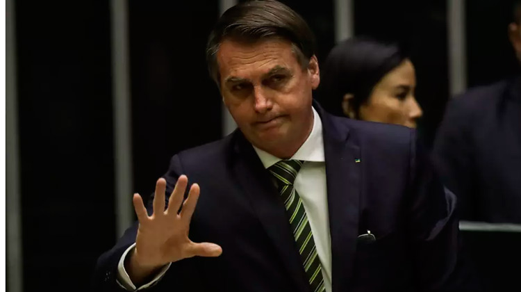 MEC impediu vestibular específico para trans, diz Bolsonaro