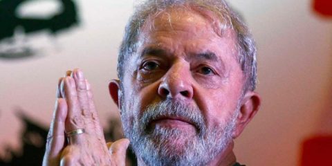 Transferido para Tremembé, Lula teria de raspar cabelo e tirar barba
