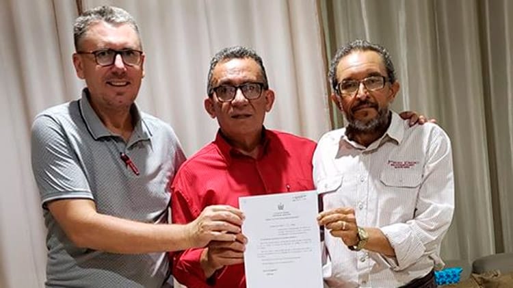 Djalma Alves junto ao Prefeito de Juru visa Projeto que ligará com rodovia os 2 Municípios