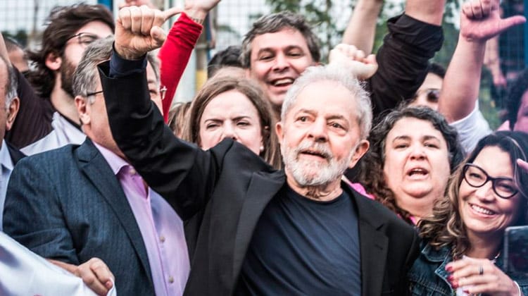 Entenda o que acontece com Lula e por que ele não pode se candidatar