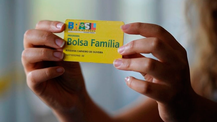 Bolsonaro não prevê novos atendidos pelo Bolsa Família em 2020
