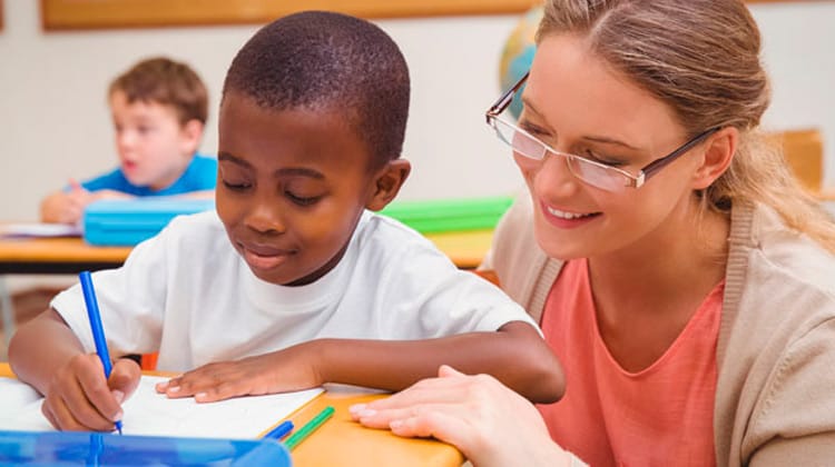 MEC dará bônus a quem melhorar alfabetização