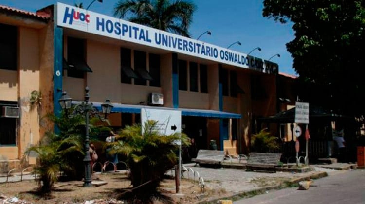 Hospital Oswaldo Cruz (Foto: Edmar Melo/ JC Imagem)