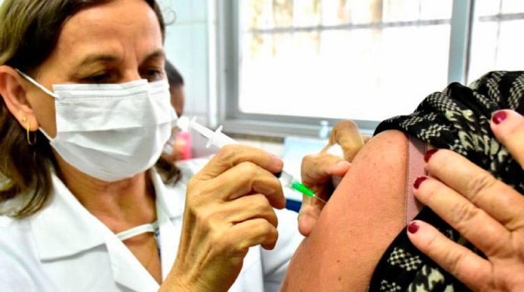 Ministério da Saúde recomenda evitar levar crianças aos locais de vacinação