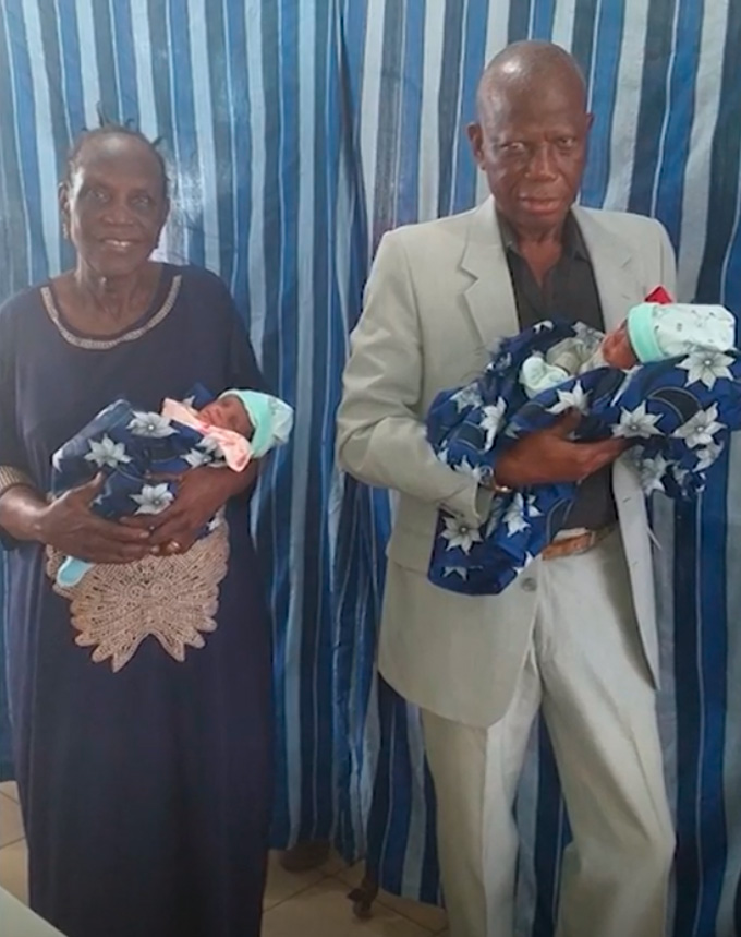 Mulher de 68 anos dá à luz a gêmeos 