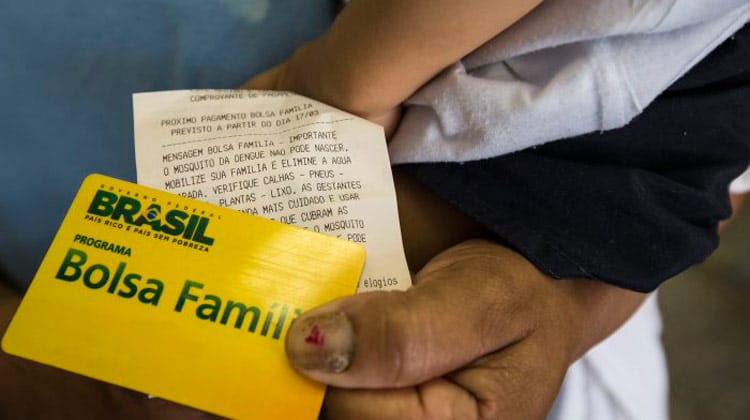 Governo retira R$ 83 milhões do Bolsa Família e destina à comunicação