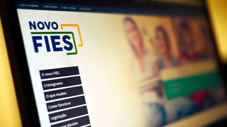 Projeto que suspende pagamento do Fies por crise do coronavírus vai à sanção