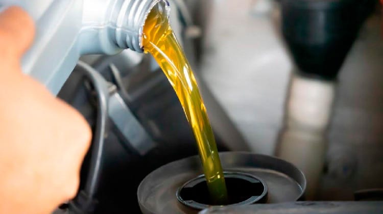 Gasolina e energia elétrica puxam alta nos preços em julho