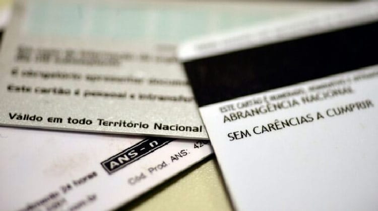 Planos de saúde vão cobrir exames para detecção do novo coronavírus