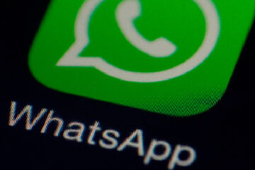 WhatsApp inclui atalho para pesquisa no Google em mensagens encaminhadas