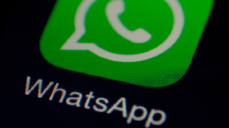 WhatsApp inclui atalho para pesquisa no Google em mensagens encaminhadas