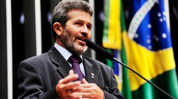 Gonzaga Patriota se posiciona contrário à Reforma Administrativa