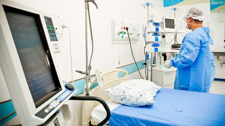 Justiça diz que plano de saúde deve pagar tratamento de Covid-19