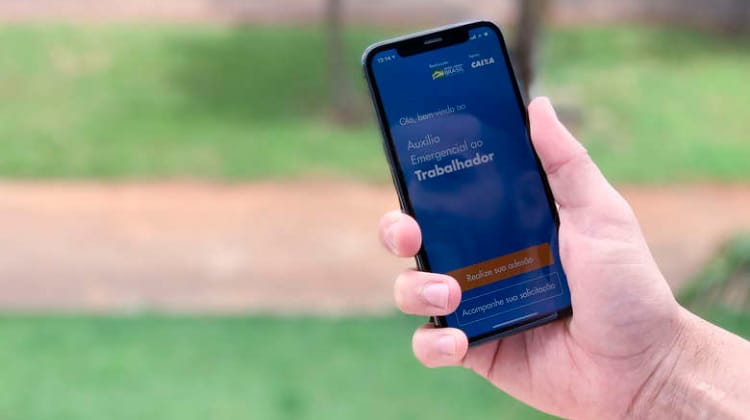 Novas parcelas do auxílio de R$ 300 começam a ser pagas nesta quarta