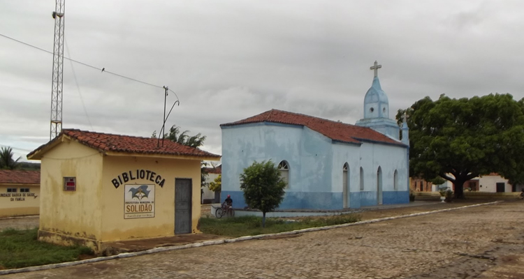 Solidão: Homens efetuam disparos e deixam uma pessoa feriada em Pelo Sinal