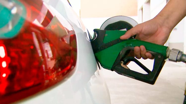 Petrobras reduz preços de gasolina e diesel