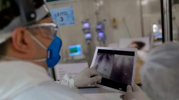 Após 14 dias, Brasil volta a registrar mais de 600 mortes