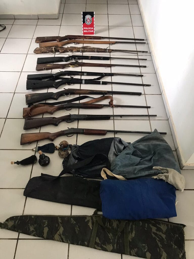 Espingardas são apreendidas em Água Branca