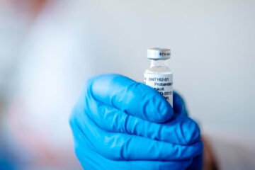 BioNTech afirma que pode fornecer em seis semanas vacina adaptada a mutação do vírus