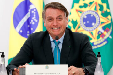 Após 'Brasil quebrado', Bolsonaro ironiza: "Brasil está uma maravilha"