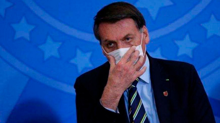 Bolsonaro tenta sabotar medidas contra Covid-19