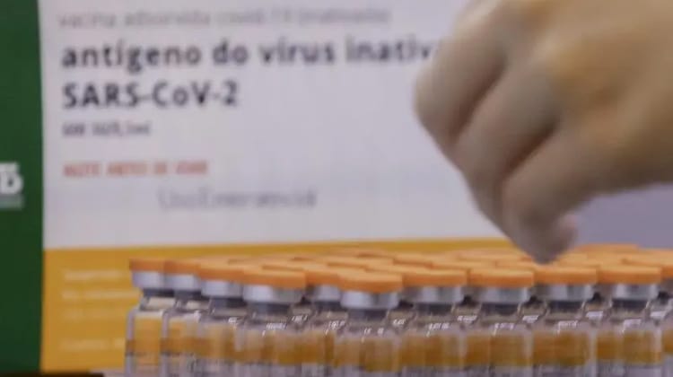 CoronaVac será distribuída para todos os estados a partir desta segunda