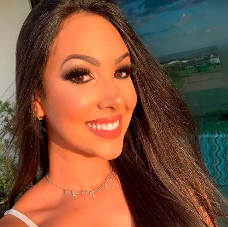 Influencer Liliane Amorim natural de Afogados, morre após perfuração no intestino