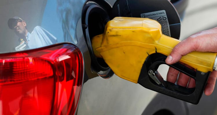 Petrobras reduz preço do diesel e da gasolina em cerca de 4%