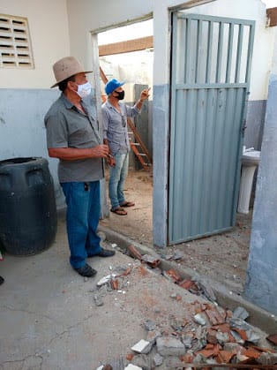 Prefeito Djalma Alves acompanha andamento de reforma da Escola Antônio Gomes