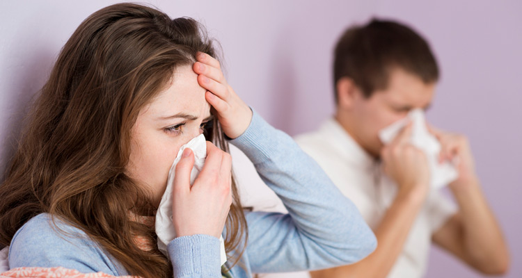 Saiba diferenciar os sintomas de gripe e resfriado com os da Covid-19