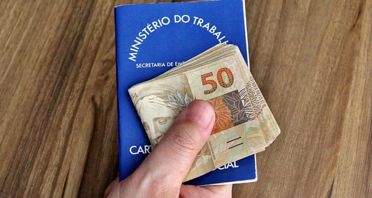 INSS começa a pagar 13º de aposentados e pensionistas na terça