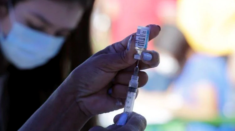 Pernambuco não irá incluir novos grupos prioritários para vacinação contra Covid-19