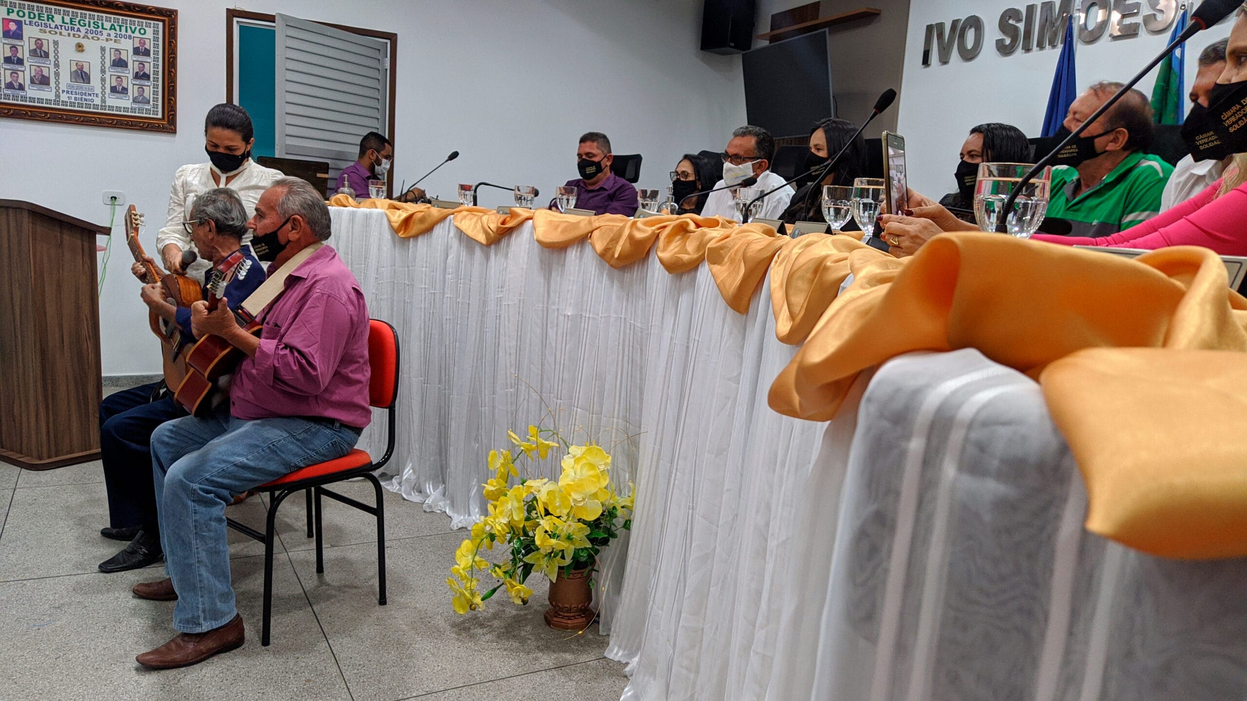 Câmara Municipal de Solidão realiza sessão solene de aplausos para entrega de títulos