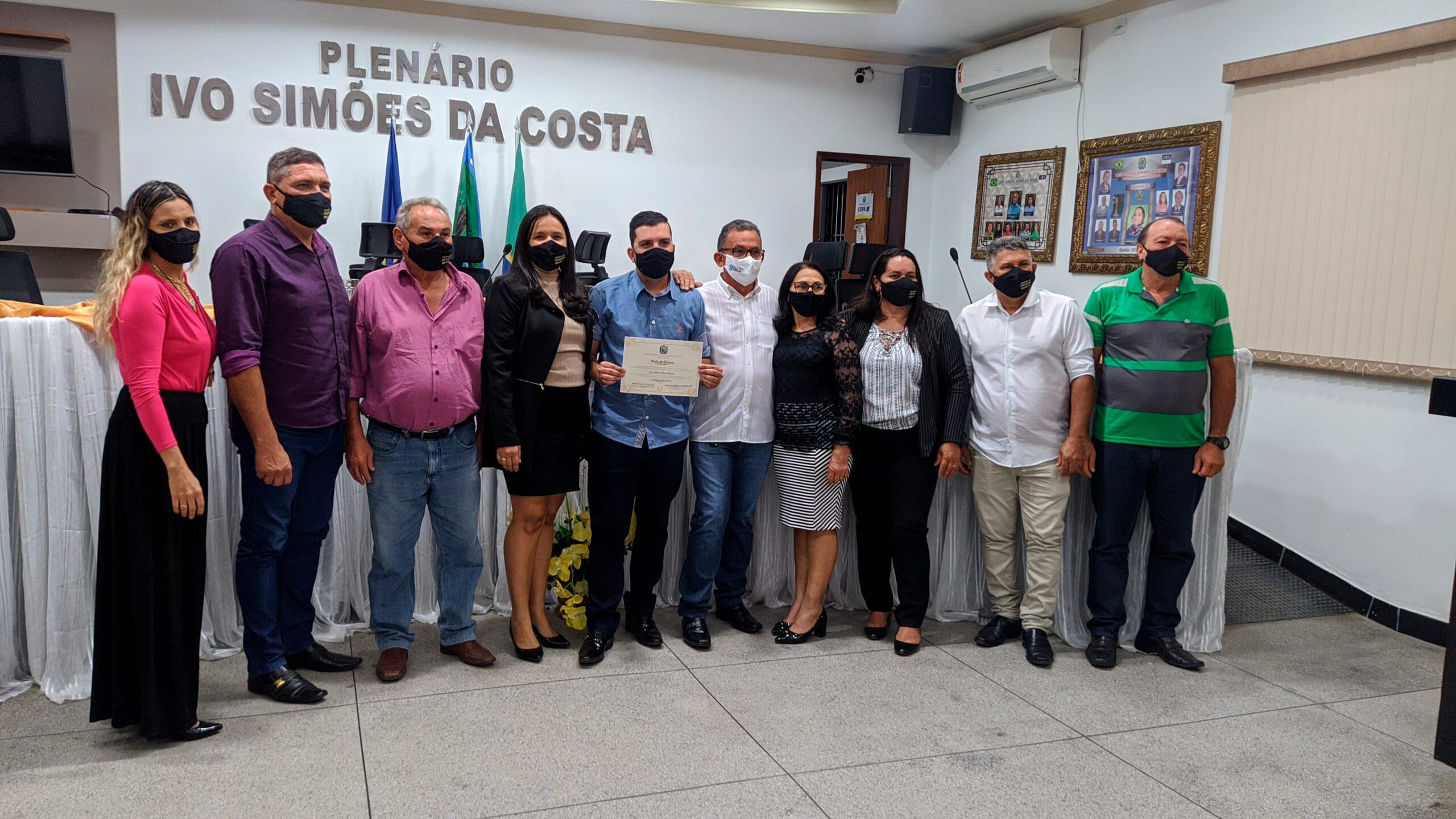Câmara Municipal de Solidão realiza sessão solene de aplausos para entrega de títulos
